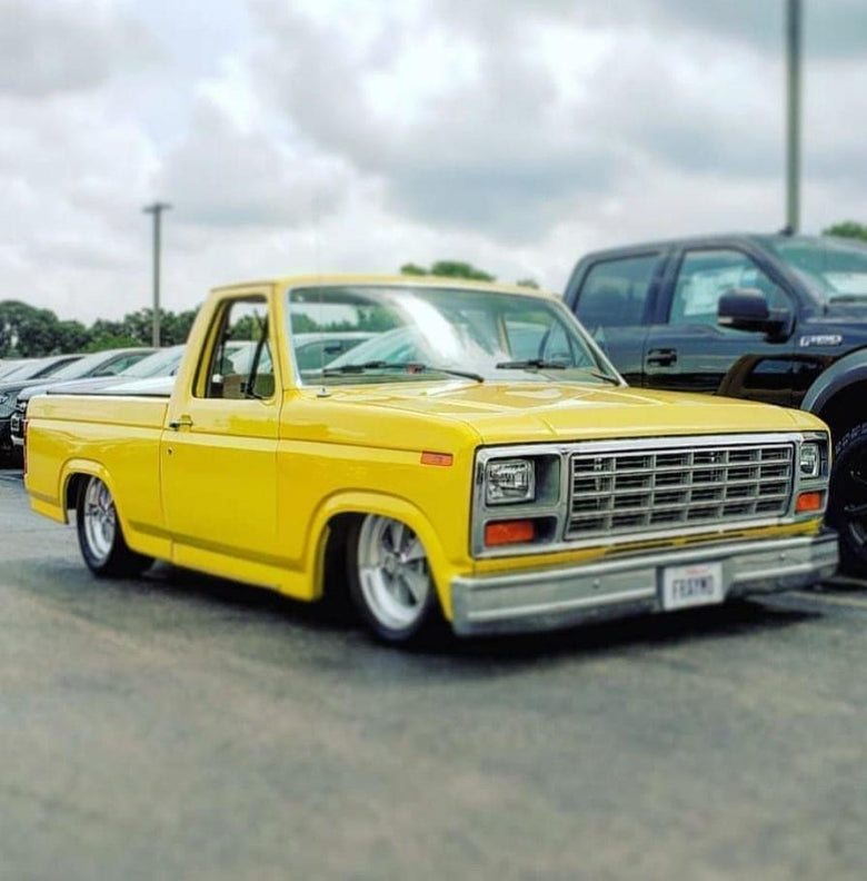 A Classic US Ford Truck in 1970s... in Yellow Color!